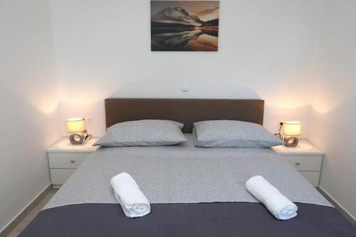 Apartment in Okrug Gornji with sea view, terrace, air conditioning, WiFi 5059-2, Trogir (foto 10)