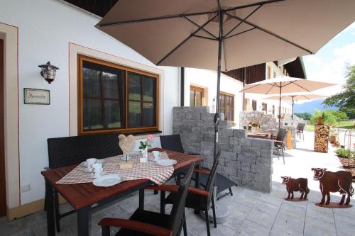 Cafe Wastelbauerhof - Urlaub auf dem Bauernhof in 基姆湖畔貝爾瑙