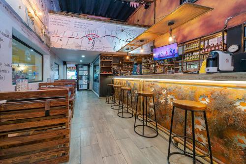 Pub/Lounge, Hotel Baly Express in Malambo