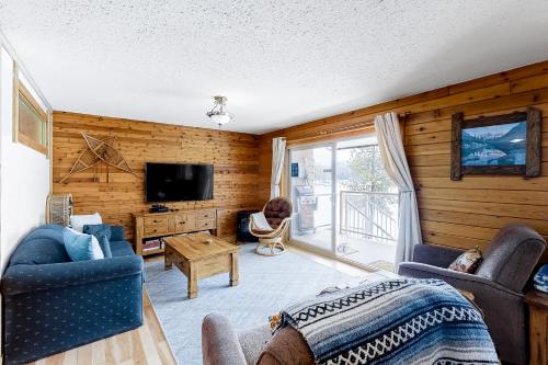 . Summit Suite