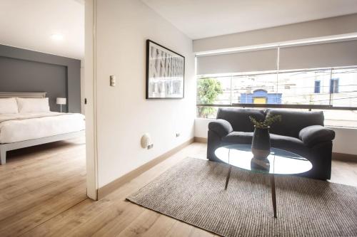 Groovy 1BR in Miraflores