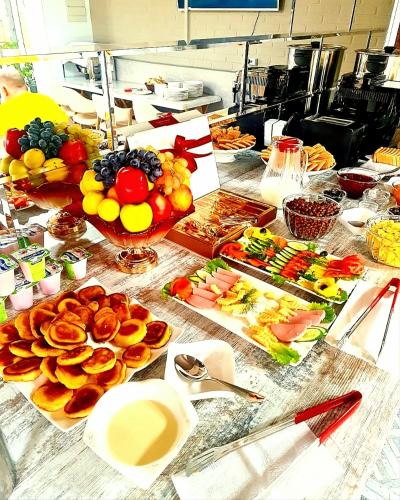 餐飲服務, HOTEL AYNI in 杜尚貝