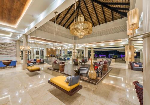 로비, Royalton CHIC Punta Cana, An Autograph Collection All-Inclusive Resort & Casino, Adults Only in 푼타 카나