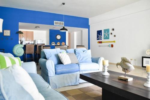 CSII103 Beach Front with Direct Access to Pool and beach