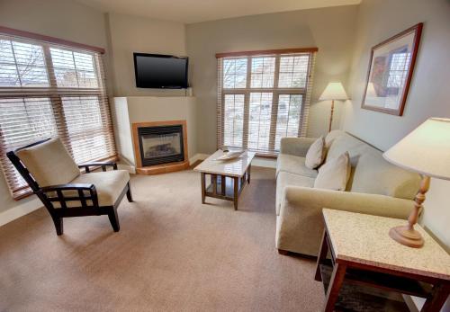 Book the Two-Bedroom Villa and Two Two-Bedroom Villa with King Bed and Two Queen Beds