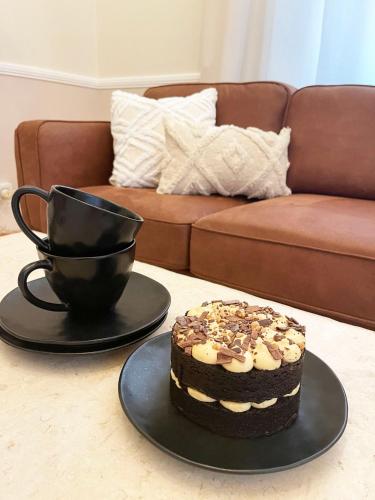 The Manor - Suite 1 Apartment