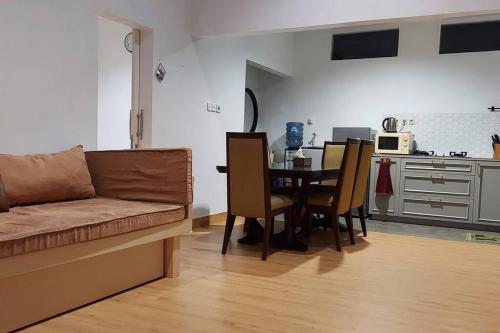 Villa Swandara Rancamaya With Netflix, & Backyard in Rancamaya