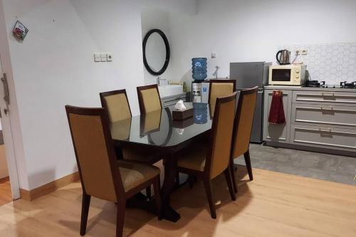 Villa Outdoor Rancamaya With Netflix, Youtube, SmartTV and Nice Backyard in Bogor