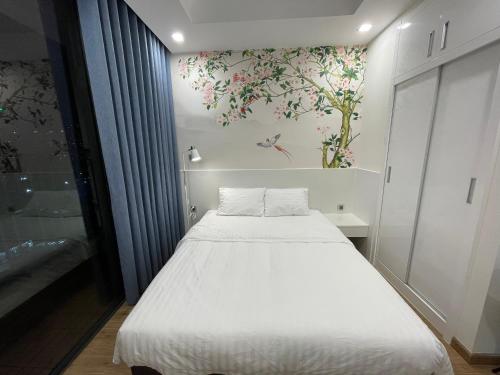 Bed, Gavi Home - Luxury Apartment Vinhome Green Bay Me Tri Ha Noi in Chuong My