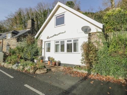 Bryn Melyn Artist's Cottage - Llanegryn