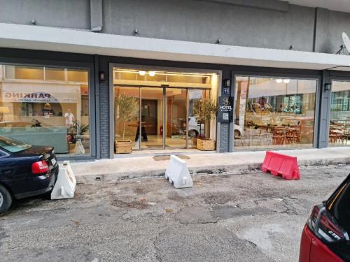 Hotel @Syngrou Fix - image 4