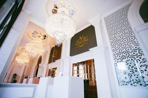 VARIMANTRA HOTEL VARIMANTRA HOTEL