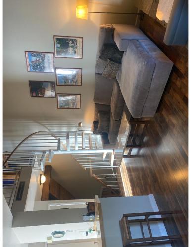 Lake Forest Villa - image 6