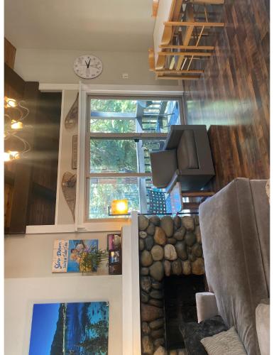 Lake Forest Villa - image 7