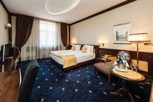 Hotel Europe - image 7