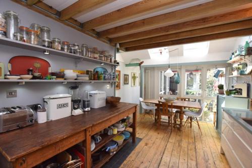 Stylish 3 bed house with parking in Bermondsey, SE1, Londýn (fotografie 3)