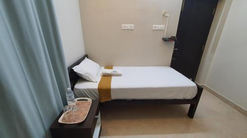 Standard Single Room image 1