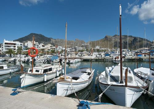 Owl Booking Villa Plomer - 2 Min Walk from the Old Town