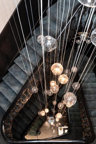 The Crescent Hyde Park - image 10