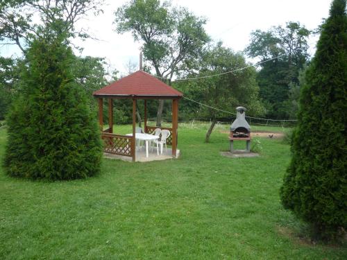 Hoffmann Vendeghaz in Nagyrakos