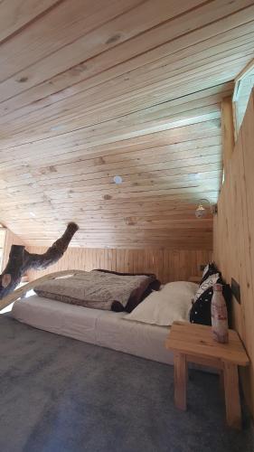 LITTLE WOOD TREEHOUSE