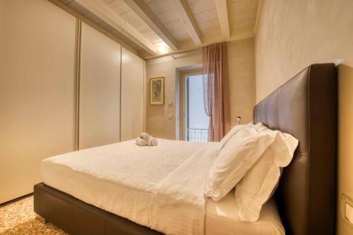 ApartmentsArena - Suite Mercatorum - Piazza Erbe - image 3