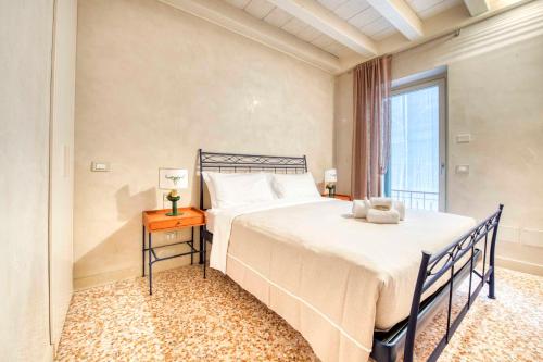 ApartmentsArena - Suite Mercatorum - Piazza Erbe, Verona (fotografie 4)
