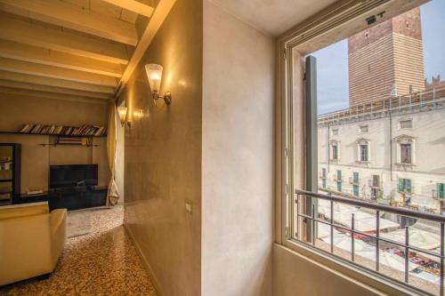 View, ApartmentsArena - Suite Mercatorum - Piazza Erbe in Verona