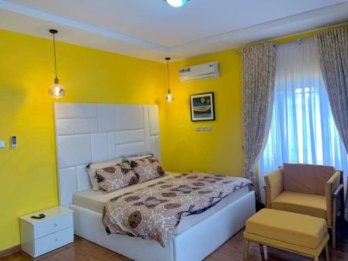 Madison luxurious apartment (3bedrms Guzape)