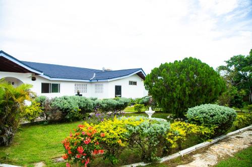 Marantha Villa in Discovery Bay
