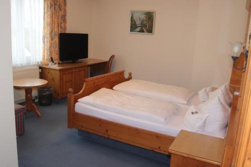 1 double bed