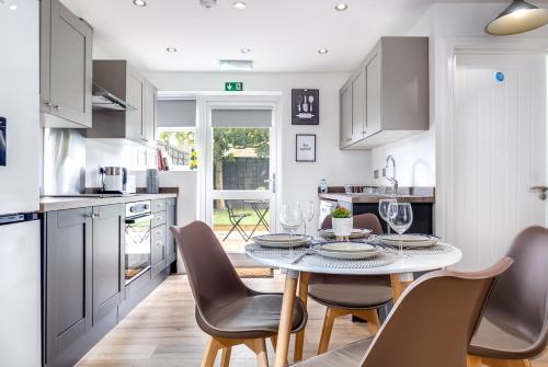 Alpha House - Group House, Free Parking, Relax, Fast Wifi, Comfy Sleep gîte à louer Erdington