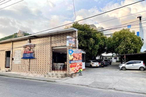 Hotel Y Restaurante La Quinta — hotel in Calle 33 # 27-97, Cartagena De Indias CO, 130001