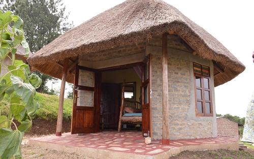 Lake Nyamirima cottages in Fort Portal