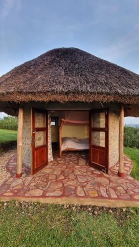 Lake Nyamirima cottages photo