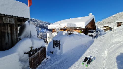 Ferienhaus & Ferienwohnung Wiñay Wayna Gotschna Blick Klosters