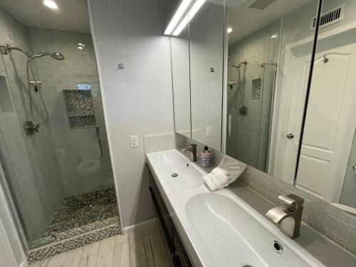 Cheerful, Beautifully Remodeled, Modern, Comfortable Home, Los Angeles (foto 10)