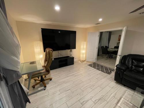 Shared lounge/TV area