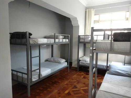 1 twin bed
