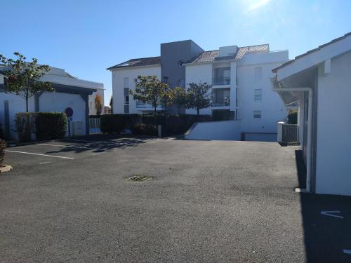 Vista exterior, Le 5 SUD Anglet Piscine Parking WIFI in Anglet