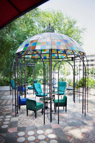 The Corner Townhouse - image 7