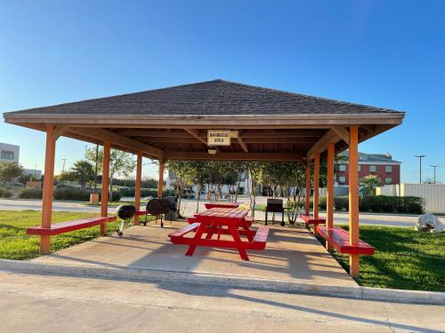 Létesítmények, Sunbridge Inn & Suite Extended Stay in Jourdanton (TX)