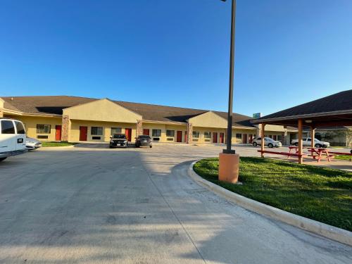 Sunbridge Inn & Suite Extended Stay