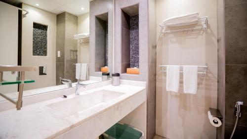 ✪ Cozy Studio Apt Near The Beach✪Fast WiFi+Leisure - Palm One (123 Palm View West)