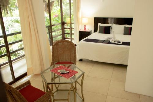 Guestroom, Hotel La Aldea del Halach Huinic in Palenque