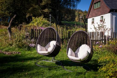 ENJOY COZY Tree House Hills Forest Gardens Beautiful Views Sauna Hotbath in Jablonne V Podjestedi