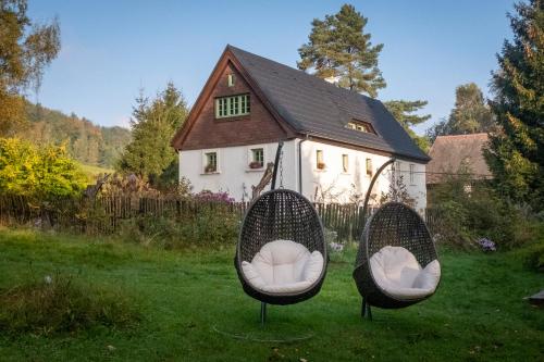 ENJOY Cozy Romance Hills Forest Gardens Views Sauna Whirlpool Bath in Jablonne V Podjestedi