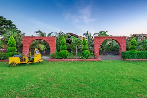 SaffronStays Heritage Waada