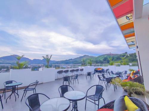 Pub/salon, Front One Budget Waena Abepura in Irian Jaya