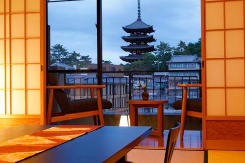 Ryokan Asukasou at the entrancne of Nara park